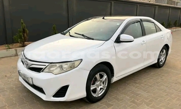 Acheter Occasion Voiture Toyota Camry Blanc à Dakar, Dakar Acheter Occasion Voiture Toyota Camry Blanc à Dakar, Dakar