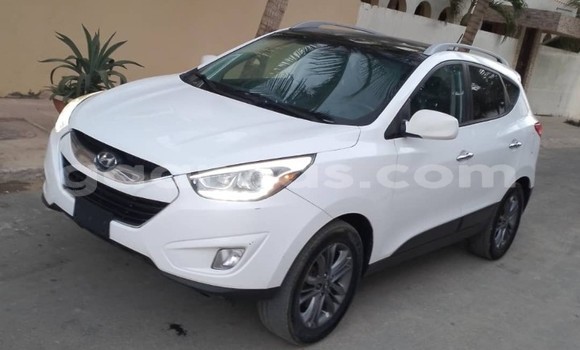 Buy Used Hyundai Tucson White Car in Dakar in Dakar Buy Used Hyundai Tucson White Car in Dakar in Dakar