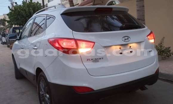Buy Used Hyundai Tucson White Car in Dakar in Dakar Buy Used Hyundai Tucson White Car in Dakar in Dakar
