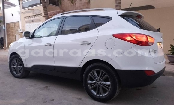 Buy Used Hyundai Tucson White Car in Dakar in Dakar Buy Used Hyundai Tucson White Car in Dakar in Dakar