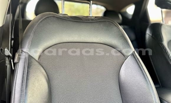 Buy Used Hyundai Tucson Silver Car in Dakar in Dakar Buy Used Hyundai Tucson Silver Car in Dakar in Dakar