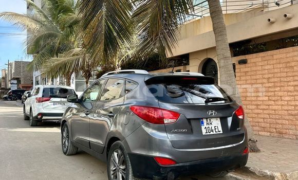 Buy Used Hyundai Tucson Silver Car in Dakar in Dakar Buy Used Hyundai Tucson Silver Car in Dakar in Dakar