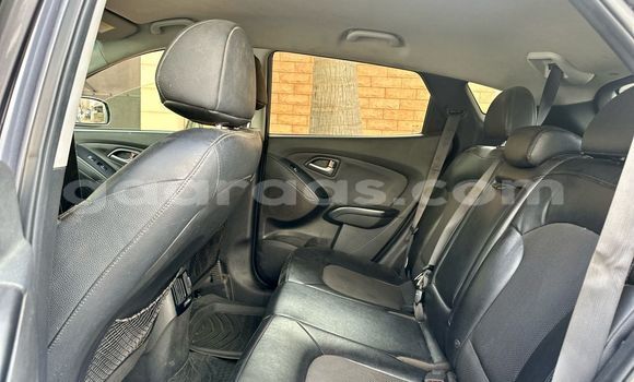 Buy Used Hyundai Tucson Silver Car in Dakar in Dakar Buy Used Hyundai Tucson Silver Car in Dakar in Dakar