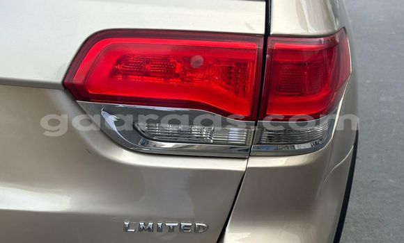 Dieundeu Occasion Jeep Grand Cherokee Silver Auto in Dakar in Dakar Dieundeu Occasion Jeep Grand Cherokee Silver Auto in Dakar in Dakar