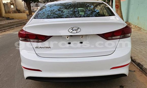 Buy Used Hyundai Elantra White Car in Dakar in Dakar Buy Used Hyundai Elantra White Car in Dakar in Dakar