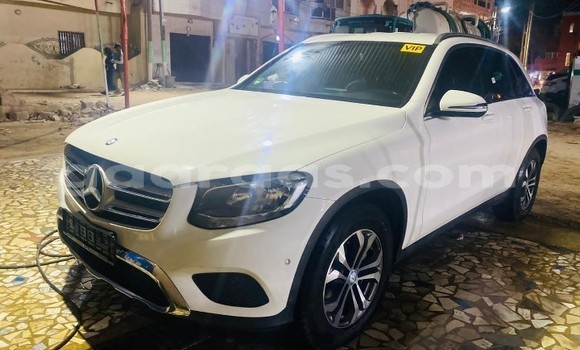 Buy Used Mercedes-Benz GLC 250D White Car in Dakar in Dakar Buy Used Mercedes-Benz GLC 250D White Car in Dakar in Dakar