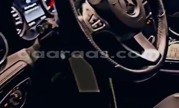 Buy Used Mercedes-Benz GLC 250D White Car in Dakar in Dakar Buy Used Mercedes-Benz GLC 250D White Car in Dakar in Dakar