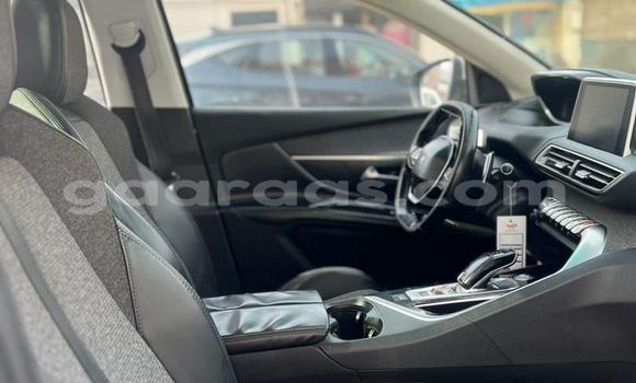 Buy Used Peugeot 3008 Silver Car in Dakar in Dakar Buy Used Peugeot 3008 Silver Car in Dakar in Dakar