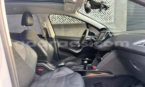 Buy Used Peugeot 2008 White Car in Dakar in Dakar Buy Used Peugeot 2008 White Car in Dakar in Dakar
