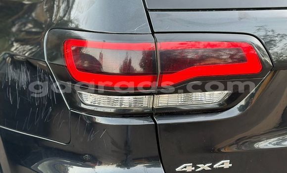 Dieundeu Occasion Jeep Grand Cherokee Black Auto in Dakar in Dakar Dieundeu Occasion Jeep Grand Cherokee Black Auto in Dakar in Dakar