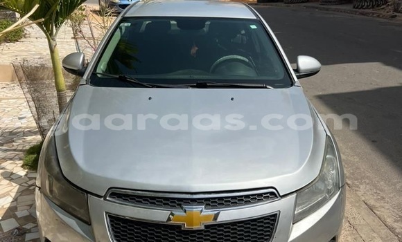 Buy Used Chevrolet Cruze Silver Car in Dakar in Dakar