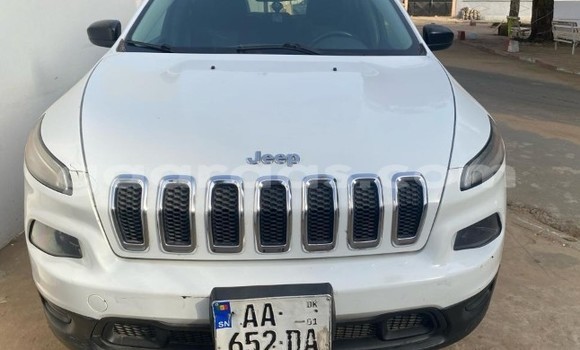 Dieundeu Occasion Jeep Cherokee White Auto in Dakar in Dakar Dieundeu Occasion Jeep Cherokee White Auto in Dakar in Dakar