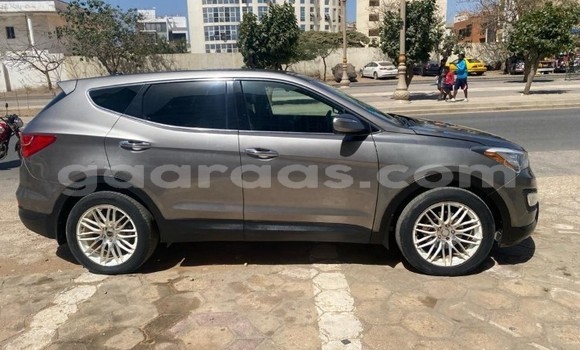 Buy Used Hyundai Santa Fe Silver Car in Dakar in Dakar Buy Used Hyundai Santa Fe Silver Car in Dakar in Dakar