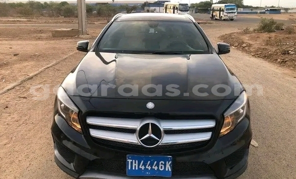 Buy Used Mercedes‒Benz GLA-klasse Black Car in Dakar in Dakar Buy Used Mercedes‒Benz GLA-klasse Black Car in Dakar in Dakar