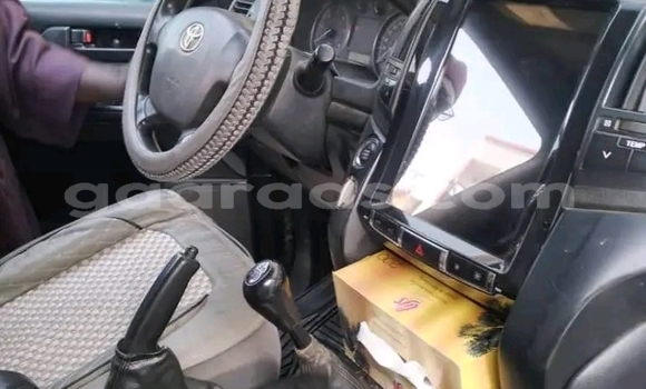 Buy Used Toyota Land Cruiser Beige Car in Dakar in Dakar Buy Used Toyota Land Cruiser Beige Car in Dakar in Dakar