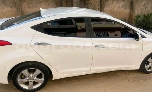 Buy Used Hyundai Elantra White Car in Dakar in Dakar Buy Used Hyundai Elantra White Car in Dakar in Dakar