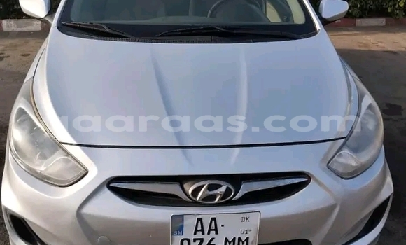 Buy Used Hyundai Accent Beige Car in Dakar in Dakar Buy Used Hyundai Accent Beige Car in Dakar in Dakar