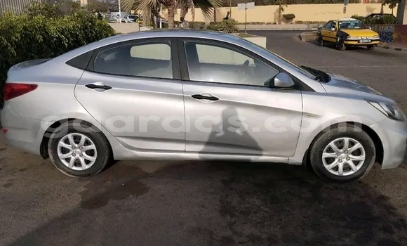 Buy Used Hyundai Accent Beige Car in Dakar in Dakar Buy Used Hyundai Accent Beige Car in Dakar in Dakar