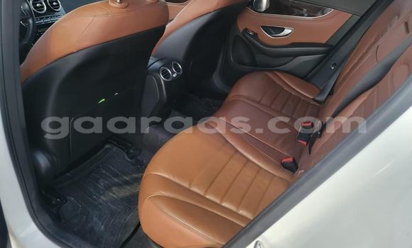 Acheter Occasion Voiture Mercedes‒Benz GLC Coupe Blanc à Dakar, Dakar Acheter Occasion Voiture Mercedes‒Benz GLC Coupe Blanc à Dakar, Dakar