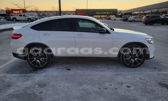 Acheter Occasion Voiture Mercedes‒Benz GLC Coupe Blanc à Dakar, Dakar Acheter Occasion Voiture Mercedes‒Benz GLC Coupe Blanc à Dakar, Dakar