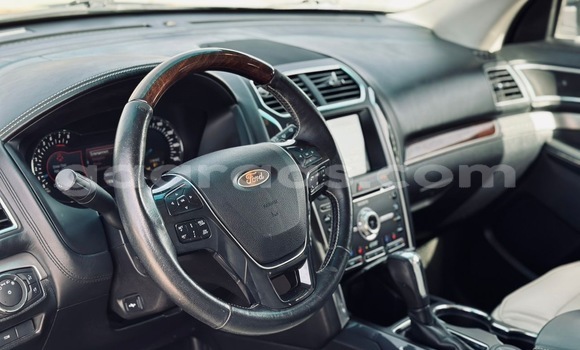 Buy Import Ford Explorer Blue Car in Dakar in Dakar Buy Import Ford Explorer Blue Car in Dakar in Dakar