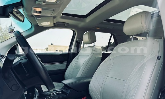 Buy Import Ford Explorer Blue Car in Dakar in Dakar Buy Import Ford Explorer Blue Car in Dakar in Dakar