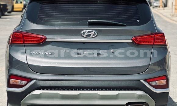 Buy Import Hyundai Santa Fe Silver Car in Dakar in Dakar Buy Import Hyundai Santa Fe Silver Car in Dakar in Dakar