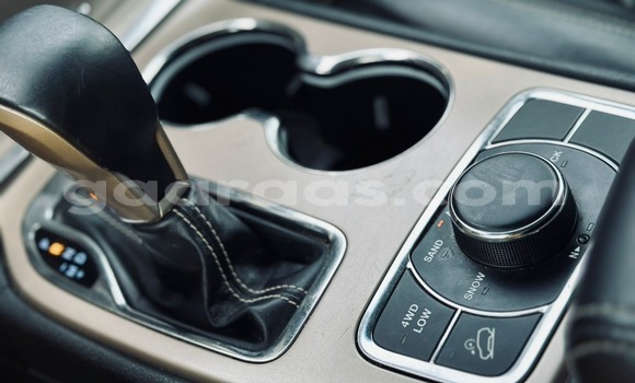 Dieundeu Imported Jeep Grand Cherokee Brown Auto in Dakar in Dakar Dieundeu Imported Jeep Grand Cherokee Brown Auto in Dakar in Dakar