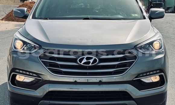 Acheter Import Voiture Hyundai Santa Fe Gris à Dakar, Dakar Acheter Import Voiture Hyundai Santa Fe Gris à Dakar, Dakar