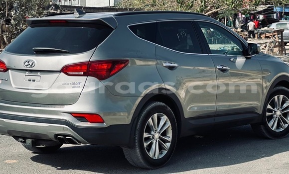 Buy Import Hyundai Santa Fe Silver Car in Dakar in Dakar Buy Import Hyundai Santa Fe Silver Car in Dakar in Dakar