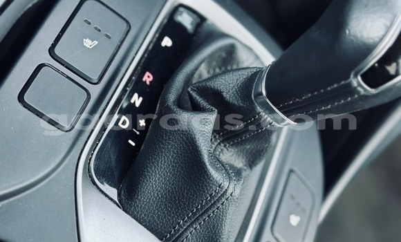 Buy Import Hyundai Santa Fe Silver Car in Dakar in Dakar Buy Import Hyundai Santa Fe Silver Car in Dakar in Dakar