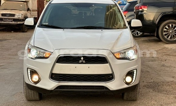 Acheter Occasion Voiture Mitsubishi Outlander Blanc à Dakar, Dakar Acheter Occasion Voiture Mitsubishi Outlander Blanc à Dakar, Dakar