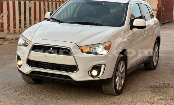 Acheter Occasion Voiture Mitsubishi Outlander Blanc à Dakar, Dakar Acheter Occasion Voiture Mitsubishi Outlander Blanc à Dakar, Dakar