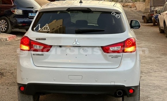 Acheter Occasion Voiture Mitsubishi Outlander Blanc à Dakar, Dakar Acheter Occasion Voiture Mitsubishi Outlander Blanc à Dakar, Dakar