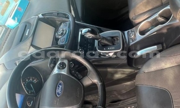 Acheter Occasion Voiture Ford Escape Noir à Dakar, Dakar Acheter Occasion Voiture Ford Escape Noir à Dakar, Dakar