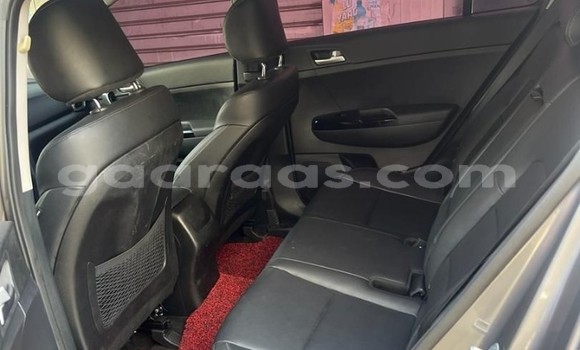 Dieundeu Occasion Kia Sportage Silver Auto in Dakar in Dakar Dieundeu Occasion Kia Sportage Silver Auto in Dakar in Dakar