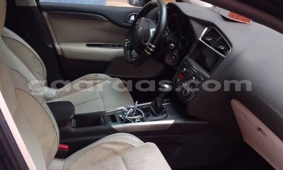 Acheter Occasion Voiture Citroen C4 Noir à Dakar, Dakar Acheter Occasion Voiture Citroen C4 Noir à Dakar, Dakar