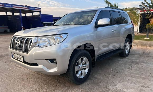Buy Used Toyota Land Cruiser Silver Car in Dakar in Dakar Buy Used Toyota Land Cruiser Silver Car in Dakar in Dakar