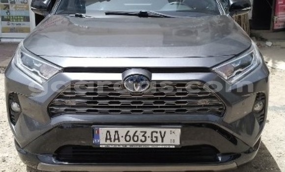 Buy Used Toyota RAV4 Silver Car in Dakar in Dakar Buy Used Toyota RAV4 Silver Car in Dakar in Dakar