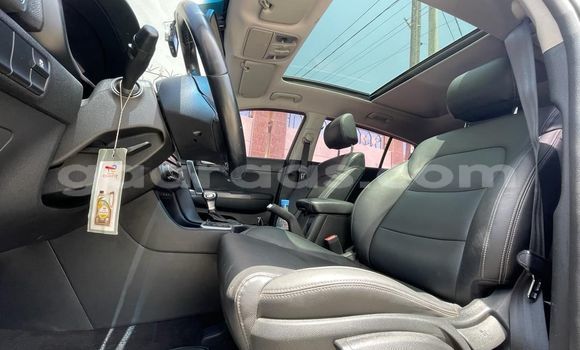 Dieundeu Occasion Kia Sportage Blue Auto in Dakar in Dakar Dieundeu Occasion Kia Sportage Blue Auto in Dakar in Dakar