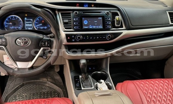 Acheter Occasion Voiture Toyota Highlander Blanc à Dakar, Dakar Acheter Occasion Voiture Toyota Highlander Blanc à Dakar, Dakar