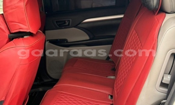 Acheter Occasion Voiture Toyota Highlander Blanc à Dakar, Dakar Acheter Occasion Voiture Toyota Highlander Blanc à Dakar, Dakar