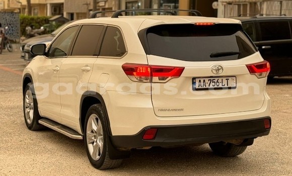 Acheter Occasion Voiture Toyota Highlander Blanc à Dakar, Dakar Acheter Occasion Voiture Toyota Highlander Blanc à Dakar, Dakar