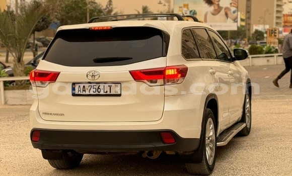 Acheter Occasion Voiture Toyota Highlander Blanc à Dakar, Dakar Acheter Occasion Voiture Toyota Highlander Blanc à Dakar, Dakar