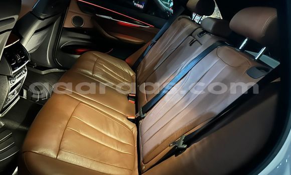 Acheter Occasion Voiture BMW X5 Blanc à Dakar, Dakar Acheter Occasion Voiture BMW X5 Blanc à Dakar, Dakar