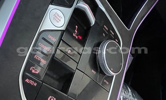 Dieundeu Occasion BMW X5 White Auto in Dakar in Dakar Dieundeu Occasion BMW X5 White Auto in Dakar in Dakar