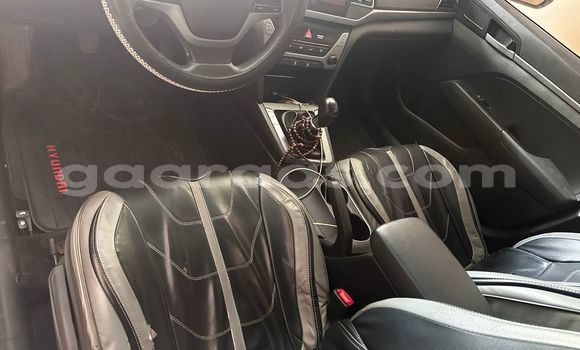 Buy Used Hyundai Elantra White Car in Dakar in Dakar Buy Used Hyundai Elantra White Car in Dakar in Dakar