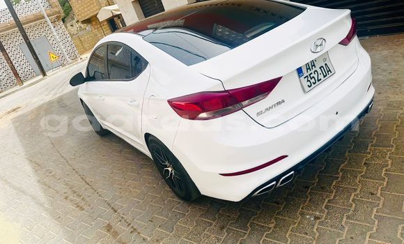 Buy Used Hyundai Elantra White Car in Dakar in Dakar Buy Used Hyundai Elantra White Car in Dakar in Dakar