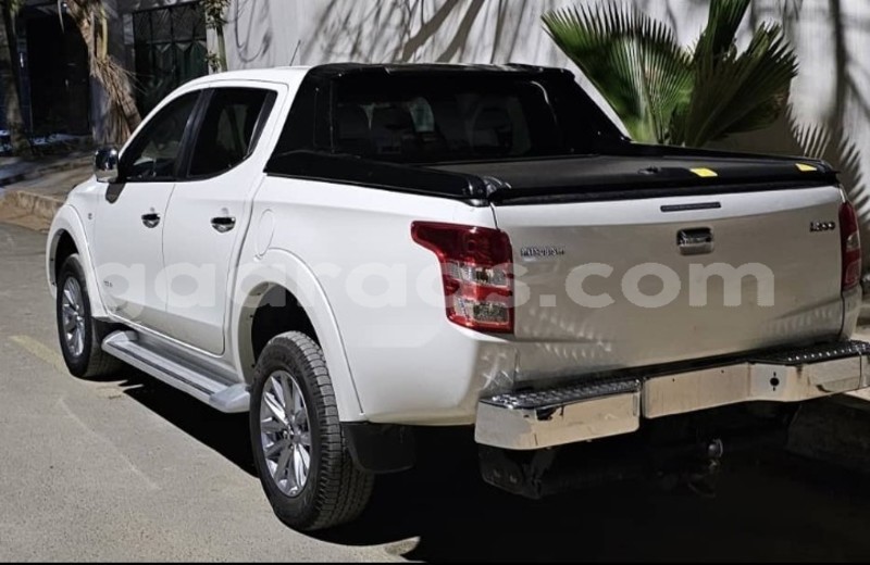 Big with watermark mitsubishi l200 dakar dakar 17220