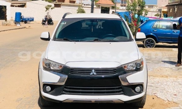 Dieundeu Occasion Mitsubishi RVR White Auto in Dakar in Dakar Dieundeu Occasion Mitsubishi RVR White Auto in Dakar in Dakar